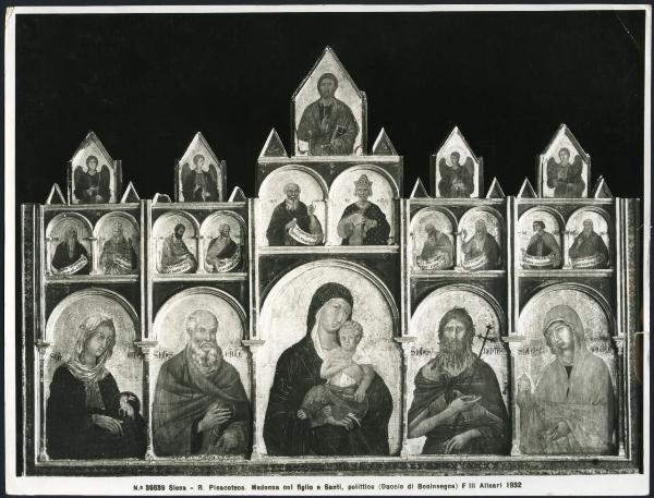 Siena - Pinacoteca Nazionale. Duccio da Buoninsegna, Madonna con Bambino e Santi, polittico, tempera su tavola.