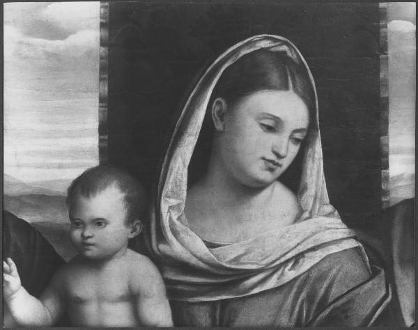 Oreno - Raccolta Gallarati Scotti. Palma il Vecchio, la Madonna con Bambino, particolare della Madonna con Bambino in trono, santi e donatori, olio su tavola.