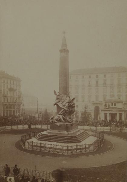 Milano - Piazza Cinque Giornate - Inaugurazione del Monumento alle Cinque Giornate