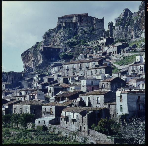 Calabria - Palizzi - Castello di Palizzi Superiore - Case - Veduta
