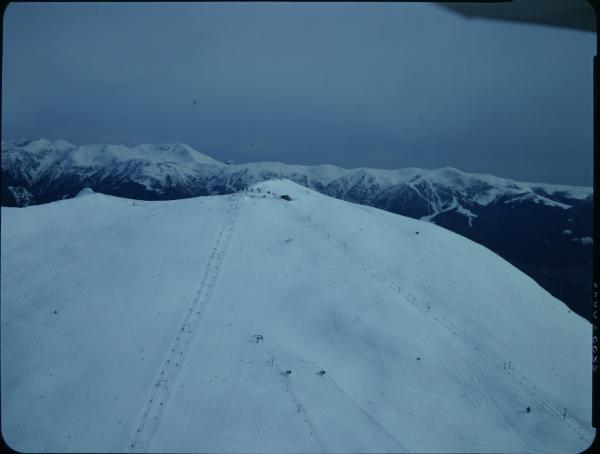 Val Seriana. Monte Pora. Campi da sci. Veduta aerea.