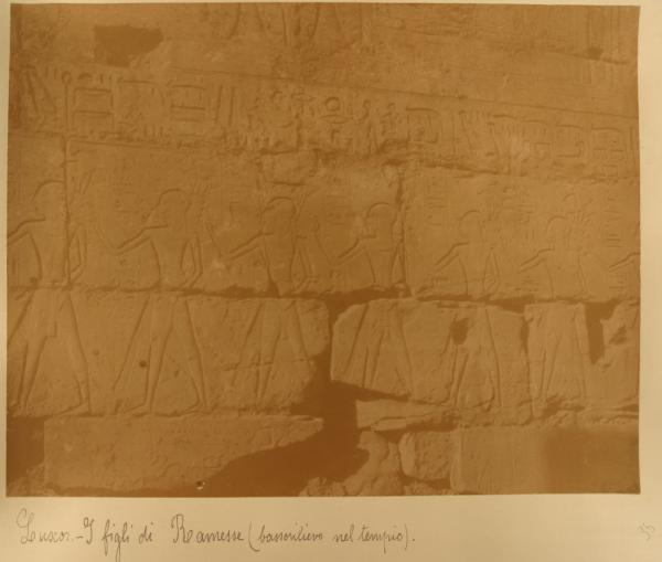 Bassorilievo in pietra - I figli di Ramses II - Egitto - Luxor - Tempio di Luxor - Interno