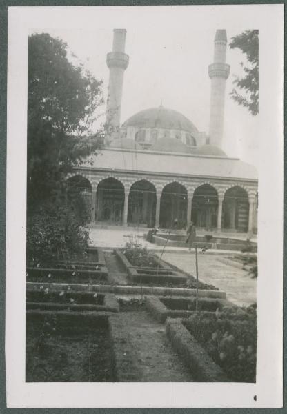 Siria - Damasco - Monastero di Solimano - Moschea - Cortile - Cupola - Due minareti - Marieda Di Stefano