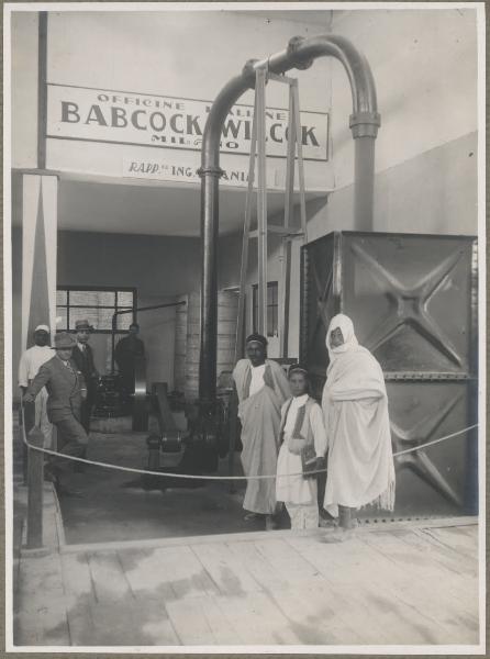 Libia - Tripoli - Fiera Campionaria - Padiglione fieristico - Stand della ditta Babcock Wilcok di Milano - Esterno