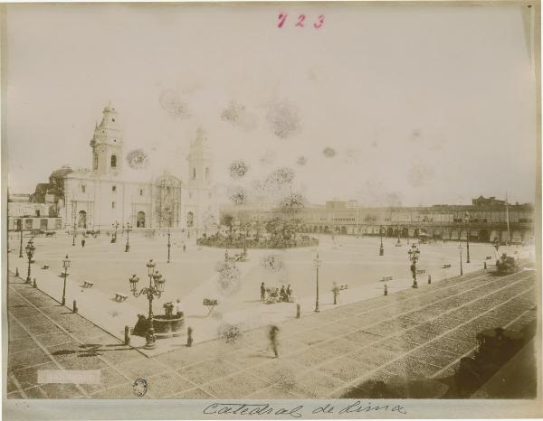 Perù - Lima - Cattedrale - Esterno - Facciata - Campanili - Piazza