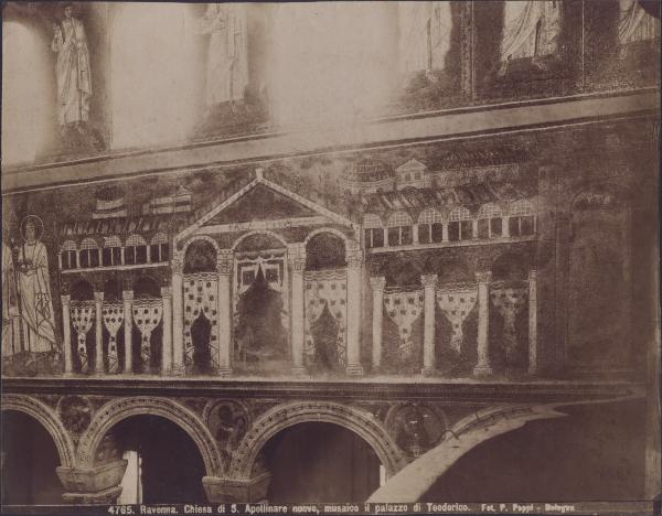 Decorazione musiva - Palazzo di Teodorico e Apostoli - Ravenna - Chiesa di S. Apollinare Nuovo - Navata centrale - Parete destra