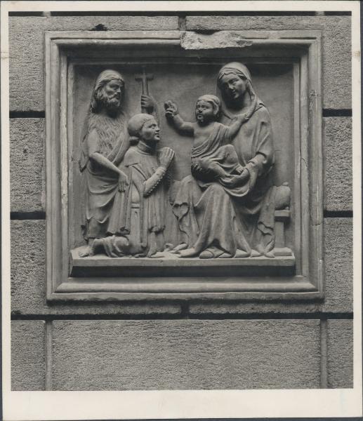 Rilievo - Madonna con Bambino, S. Giovanni Battista e un devoto - Milano - Palazzo Bagatti Valsecchi