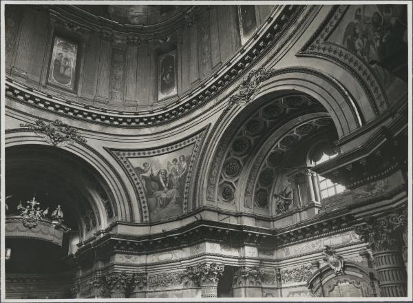 Torino - Basilica Magistrale dei Ss. Maurizio e Lazzaro o Basilica Mauriziana - Interno