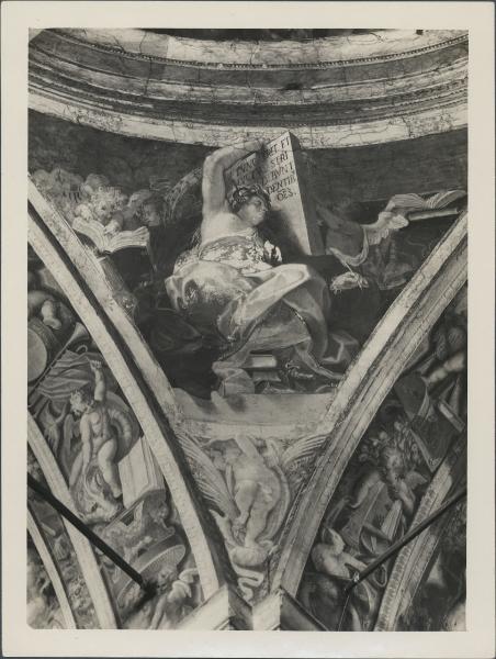 Dipinto murale - Simbolo di un Evangelista - Antonio Campi - Cremona - Chiesa di San Pietro al Po - Pennacchio della cupola