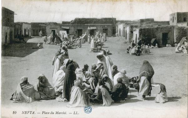 Tunisia - Nefta - Piazza del mercato