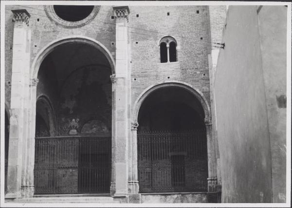 Piacenza - Chiesa di S. Eufemia - Facciata - Pronao