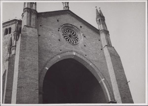 Piacenza - Basilica di S. Antonino - Facciata