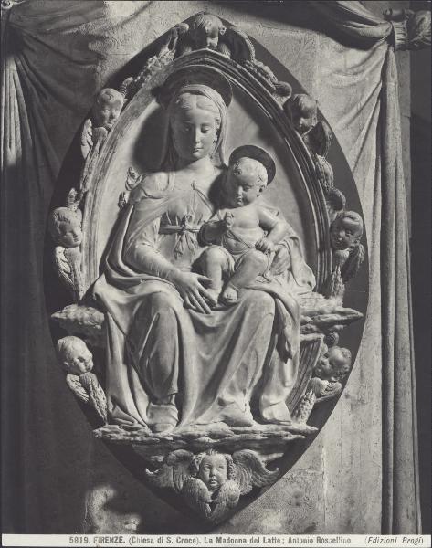 Rilievo - Madonna con Bambino - Antonio Rossellino - Firenze - Basilica di S. Croce - Navata destra