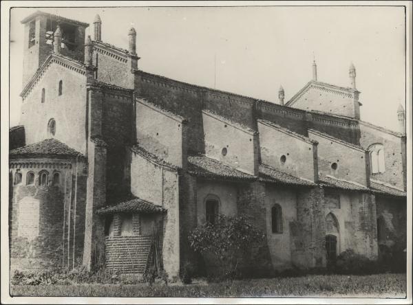 Lodi Vecchio - Basilica di S. Bassiano - Lato settentrionale e abside