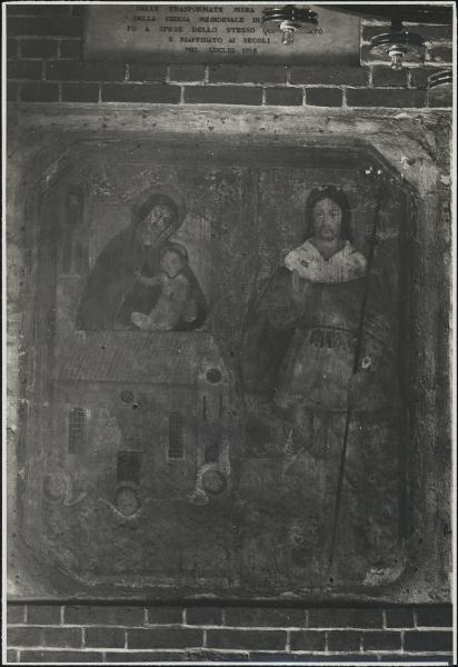 Dipinto murale - Madonna con Bambino e S. Rocco - Basilica di S. Lorenzo (Duomo)
