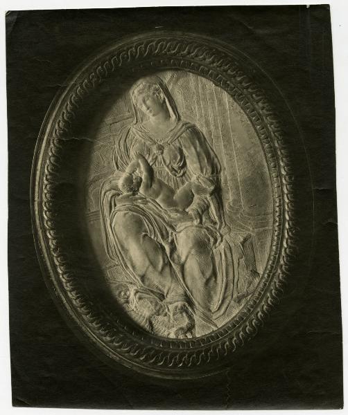 Scultura - Ovale in marmo con "Madonna col Bambino" (inv. 742 recto) - Vincenzo Danti (attr.) - 1550 circa - Milano - Castello Sforzesco - Museo d'Arte Antica
