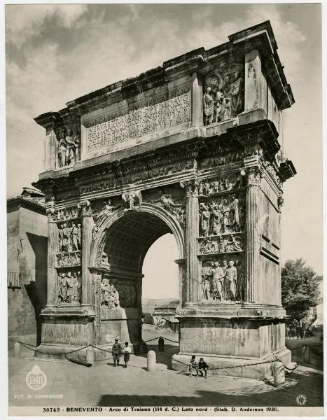 Benevento - Arco di Traiano - Prospetto nord