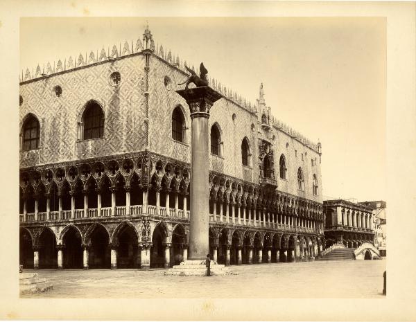 Venezia - Piazzetta San Marco - Palazzo Ducale e Colonna di San Marco