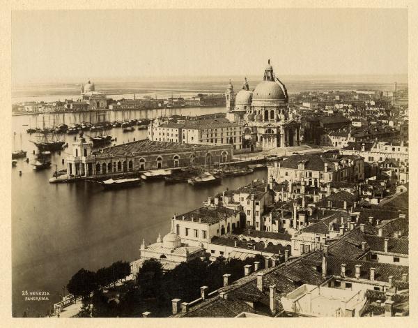 Venezia - Campanile di San Marco - Panorama verso Punta della Dogana