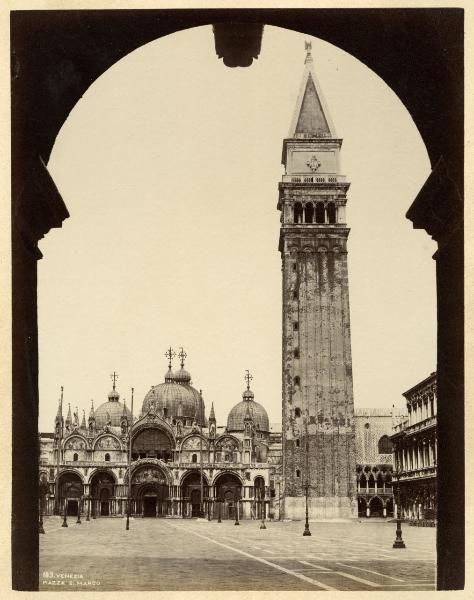 Venezia - Piazza San Marco - Basilica di San Marco e Campanile