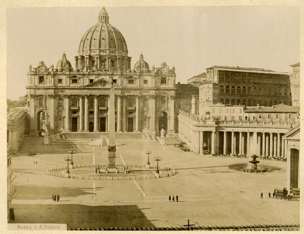 Roma - Vaticano - Papale Basilica Maggiore di San Pietro in Vaticano - Prospetto principale