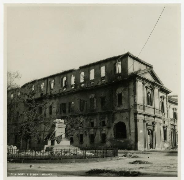 Milano - bombardamenti 1943 - Palazzo del Senato