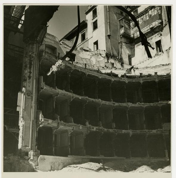 Milano - bombardamenti 1943 - Teatro Manzoni