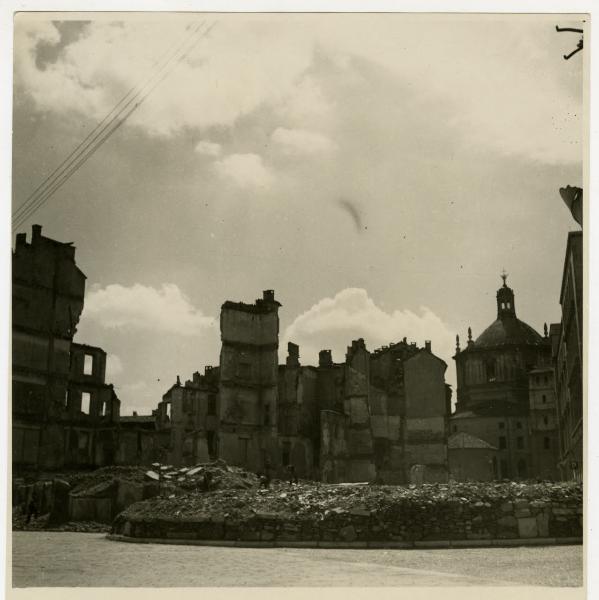 Milano - bombardamenti 1943 - Via Molino delle Armi