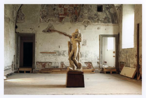 Milano - Castello Sforzesco - Ex ospedale spagnolo - Calco della Pietà Rondanini di Michelangelo eseguito da Cesare Gariboldi - Prove di allestimento