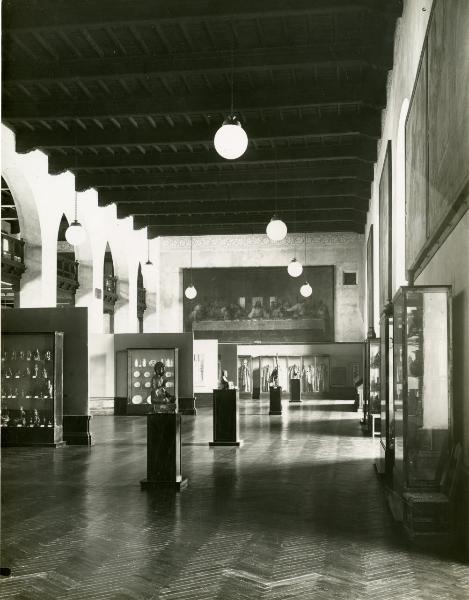 Milano - Castello Sforzesco - Sala della Balla - Raccolta Etnografica (raccolta Vigoni) - Allestimento Nicodemi post 1928
