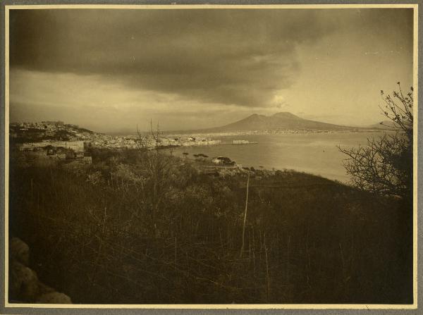 Napoli - Veduta del golfo - Vesuvio