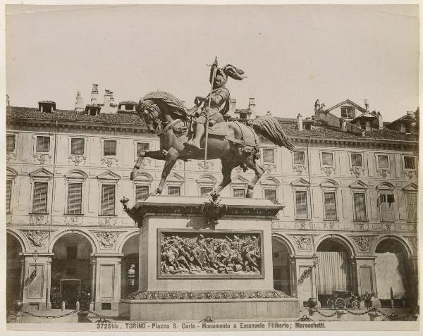 Piemonte - Torino - Piazza San Carlo - Monumento a Emanuele Filiberto