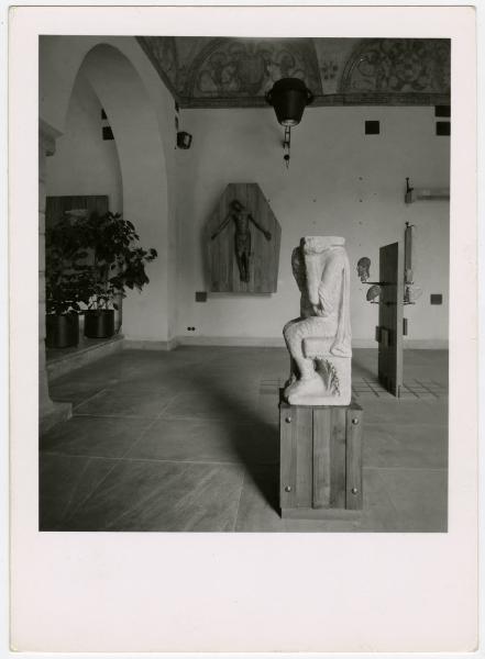Milano - Castello Sforzesco - Musei Civici - Museo d'Arte Antica - Allestimento BBPR (1956) - Sala 2