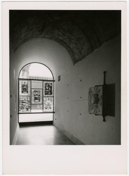 Milano - Castello Sforzesco - Musei Civici - Museo d'Arte Antica - Andito della Sala V - Allestimento BBPR (1956)