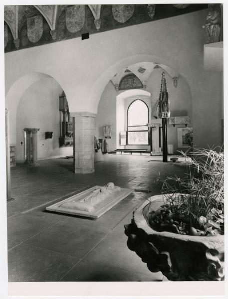 Milano - Castello Sforzesco - Musei Civici - Museo d'Arte Antica - Sala 3 e Sala 4 - Allestimento BBPR (1956)
