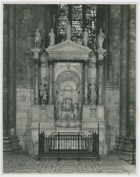 Scultura - Milano - Duomo - navata sinistra - Agostino Busti detto il Bambaia - Altare Vimercati con la Presentazione della Vergine