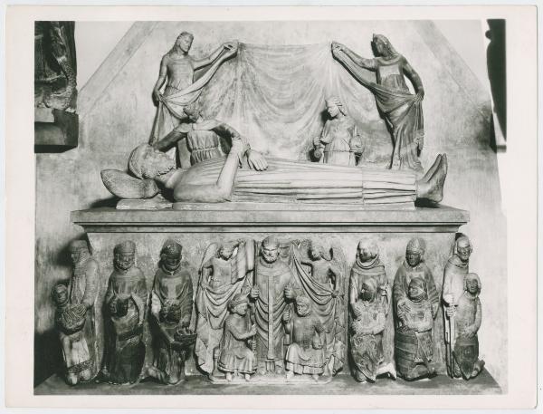Scultura - Monumento funebre di Azzone Visconti (XIV sec.) - Giovanni di Balduccio - Milano - Chiesa di San Gottardo in Corte