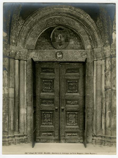 Milano - basilica di Sant'Ambrogio - Porta Maggiore con stemma del Beato Andrea Carlo Ferrari