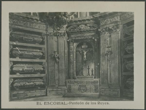 San Lorenzo de El Escorial (Madrid) - Monastero El Escorial - Pantheon dei Re, cripta reale (Panteón de los Reyes) - Tombe