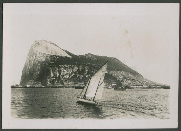 Gibilterra - Rocca di Gibilterra, promontorio - Mare - Barca a vela