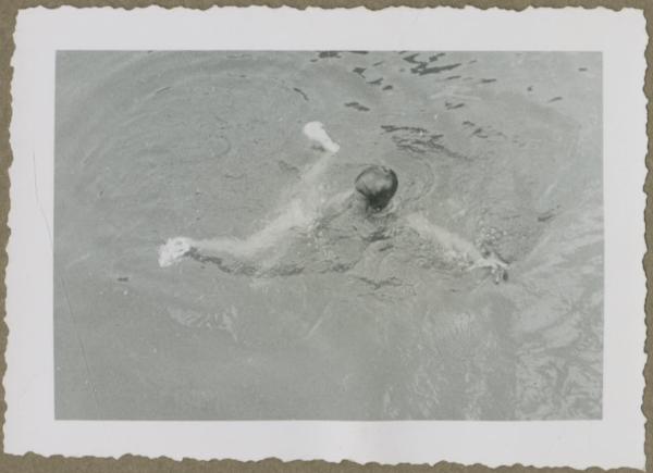 Ritratto femminile - Marieda Di Stefano in acqua - Braies - Lago di Braies - Bagno