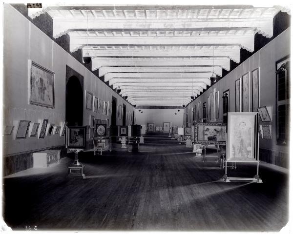 Milano - Castello Sforzesco - Musei Civici - Sala della Balla - Allestimento della Galleria d'Arte Moderna (fino al 1921)
