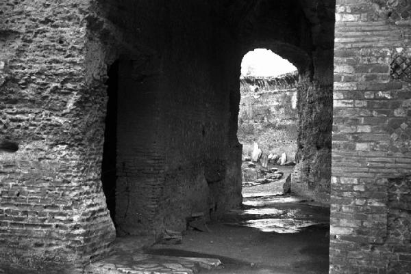 Sopralluogo per il film "Tosca". Tivoli - Villa Adriana - Sito archeologico - Rovine - Sopralluogo per il film "Tosca"