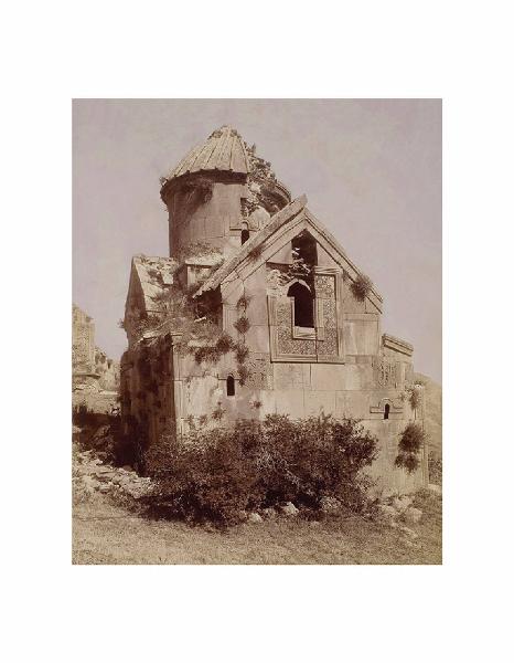 ArmÃ©nie Ville. Armenia - VIllaggio Horbategh - Monastero Tsakhats Kar - Chiesa armena, X sec. - Fotografia d'archivio