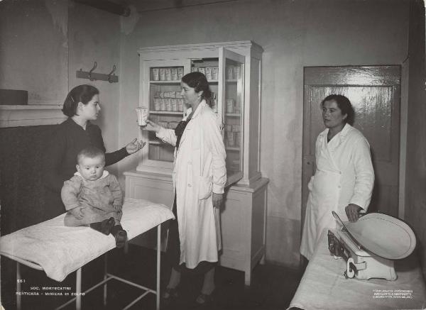 Perticara - Miniera di zolfo - Ambulatorio pediatrico - Visita - Neonato - Maternità