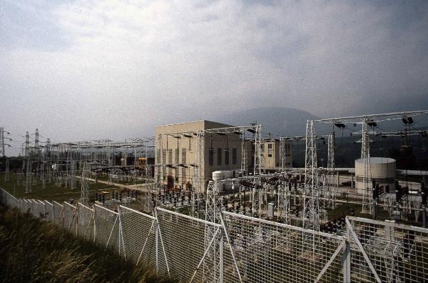 Taio - Centrale idroelettrica - Stazione di trasformazione elettrica - Trasformatori e apparecchiature alta tensione