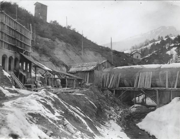 Mezzocorona - Impianto idroelettrico - Cantiere di costruzione - Galleria di adduzione dalla diga del Mollaro alle condotte forzate