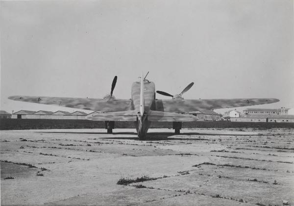 Trasporti aerei - Aereo militare - Caproni Ca. 313 - Bimotore monoplano ad ala bassa - Vista posteriore