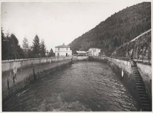 Piateda - Acciaierie e Ferriere Lombarde Falck - Impianto idroelettrico Venina-Armisa - Serbatoio di regolazione del Gaggio