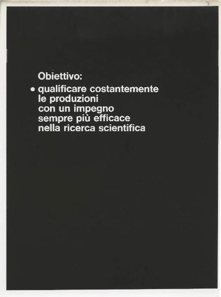 Milano - Fiera campionaria del 1973 - Padiglione Montedison - Riproduzione di pannello espositivo - Materie plastiche - Obiettivo
